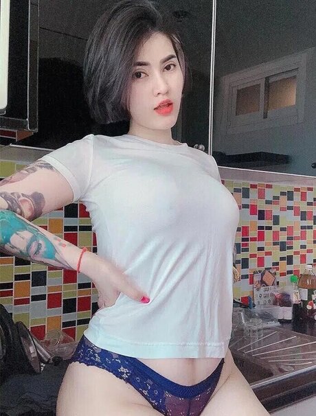 emhuayza hübsche exklusive bild