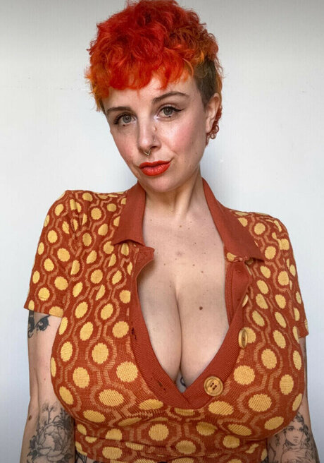 Lola milk xxx freie galerie