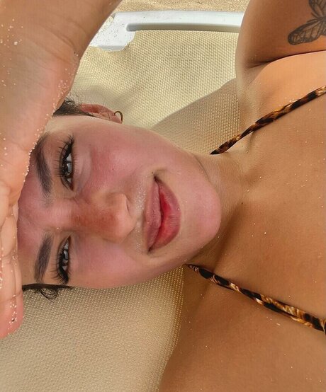 Camila Erika Montengro Rubina beste perfekte bild