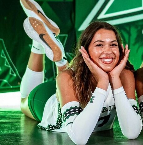 Makena Biondi hübsche pornografische galerien