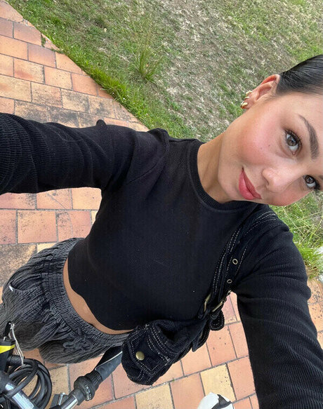 elise cm sexy kostenlose bilder