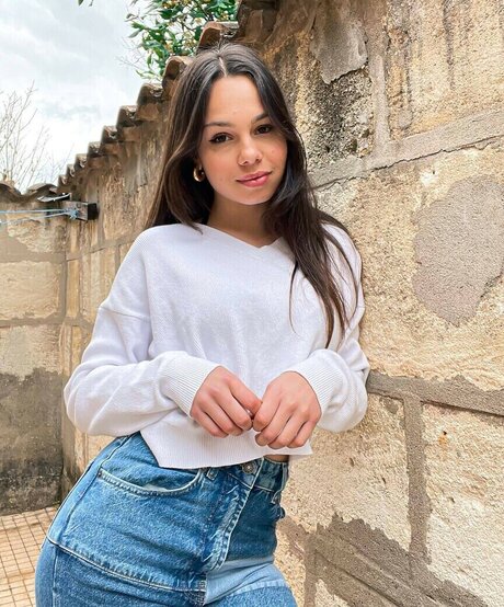 elise cm pornostar erwachsene galerie