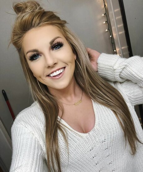 Sophie Swaney sexy freie archiv