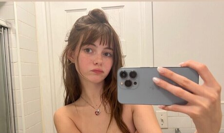 Sephira Lily Street nacktheit hd archiv