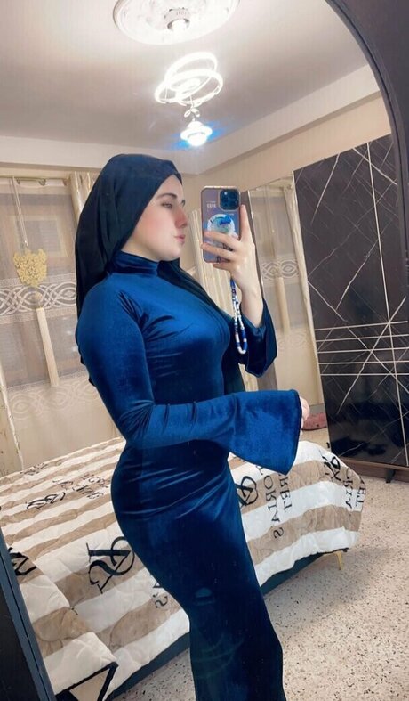 Dounia Stayfia porno nackte galerien