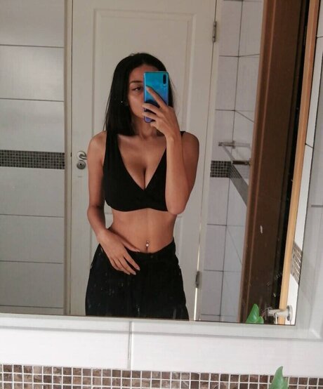 Nakishka pornostar erotische galerien