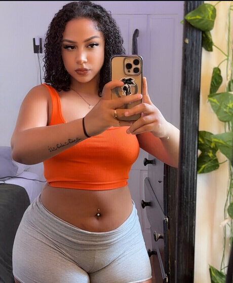 Thick Baddie Forevaa laii model sex archiv