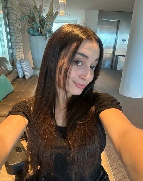 Maria Luna xxx top bild