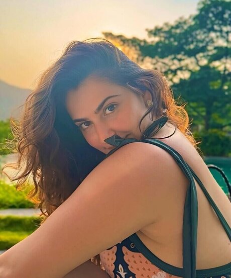 Shivaleeka Oberoi hd schöne galerie