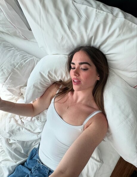 sehr dünne onlyfans nackt kunst galerien