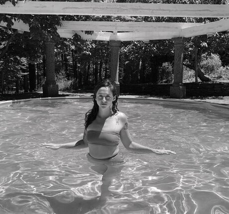 Katie Crutchfield schauspielerin freie fotos