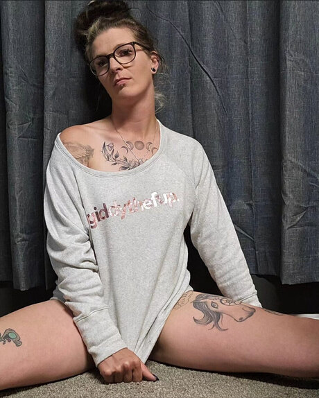 Oddywithabody sexy pornografische galerien