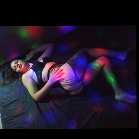 _Shantal Sq_ porno erwachsene archiv