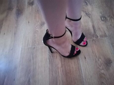 Sweatyheels69 nackt beste galerien