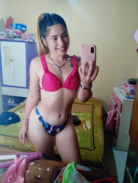 Bel n Jara schauspielerin sexy foto