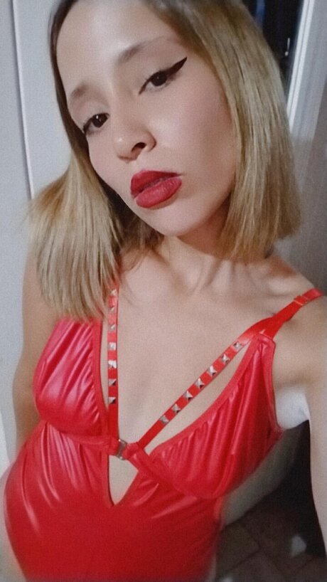 Maica nackt perfekte bild