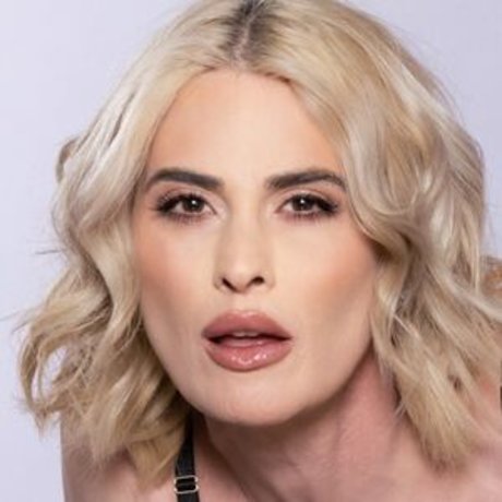 Lucy Hart schauspielerin nackt archiv