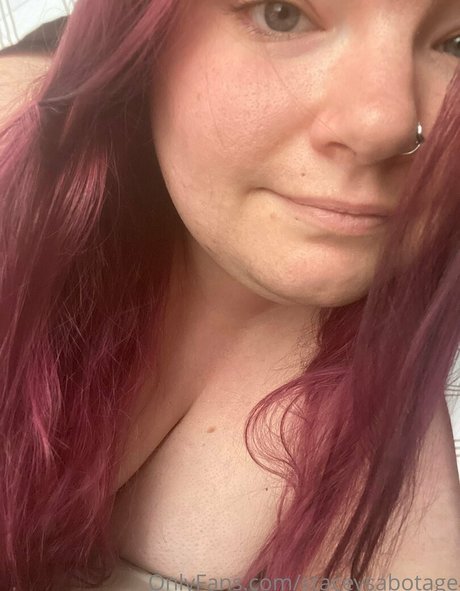 staceysabotage freie nacktheit bilder