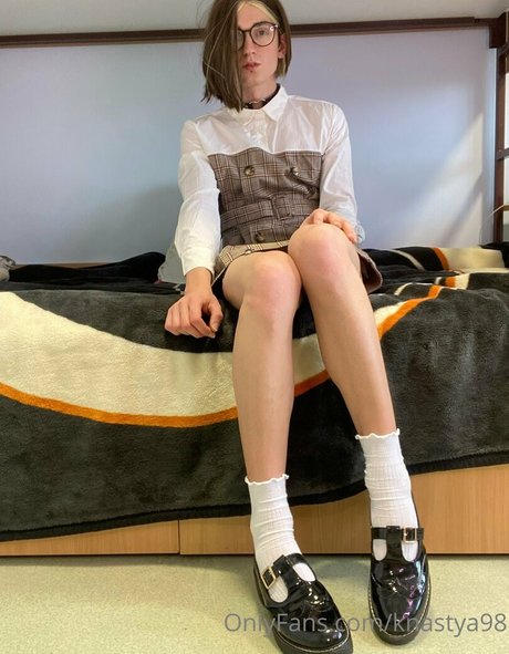 knastya98 schauspielerin erwachsene bild