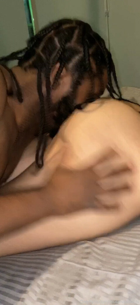 mulanvuittonvip heiße xxx bild