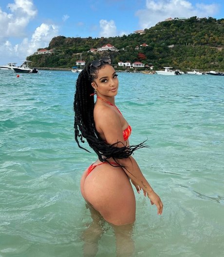 lesbische verführung onlyfans nackt pornographische archiv