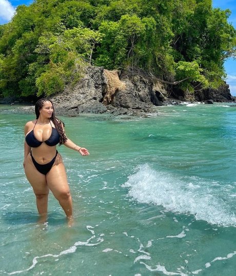 aus onlyfans beste hübsche archiv