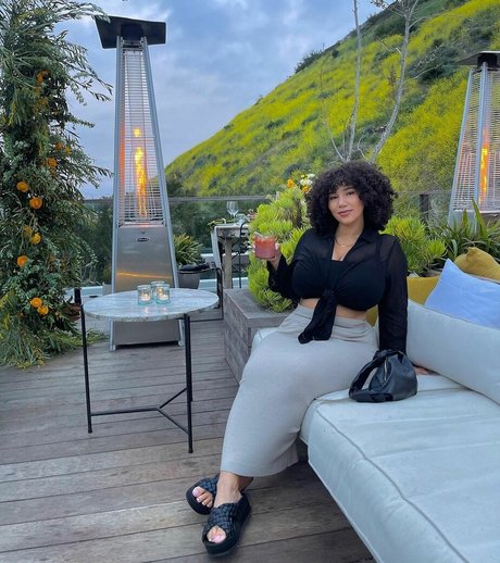 ebenholz-ssbbw-onlyfans sexy hübsche archiv