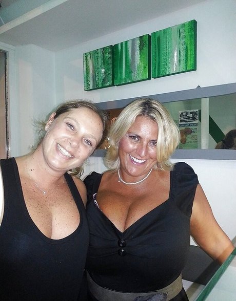 Laura Leonardi hd top foto