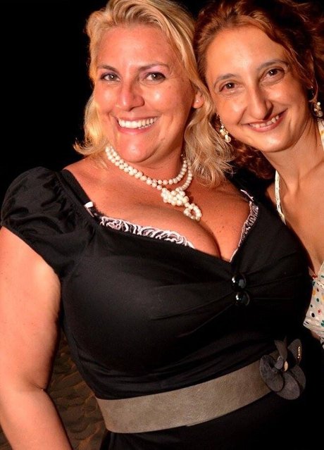 Laura Leonardi nackt pornographische bild