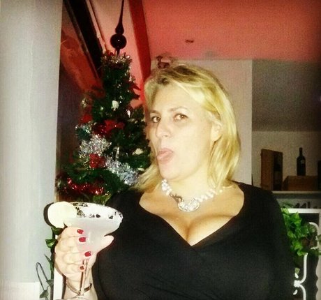 Laura Leonardi xxx porno foto