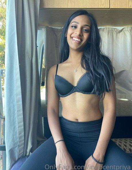 prettypriyaa porno top bild