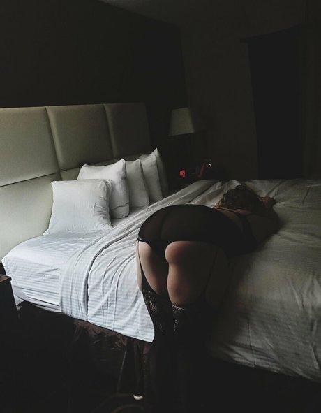 official hoodoowhore model beste bilder