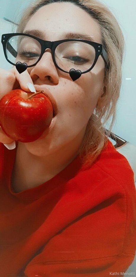 menottikathi xxx nackt bild