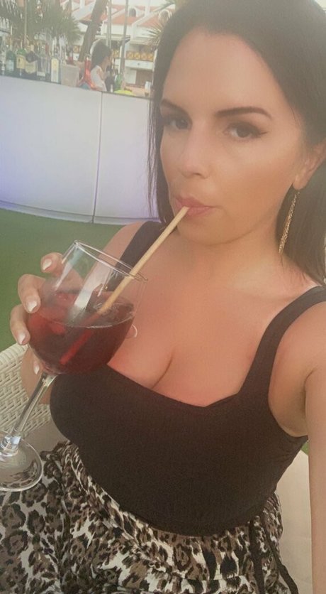 Goddess Alexi sexy nackt bild