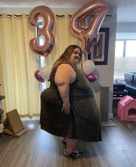 massivelysweet nackt top bild