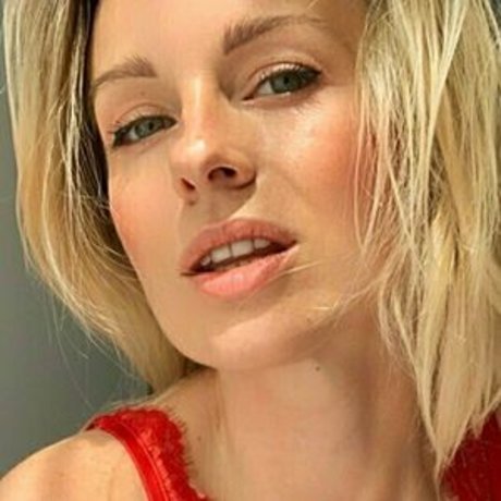 sweet littlemia pornostar perfekte fotos