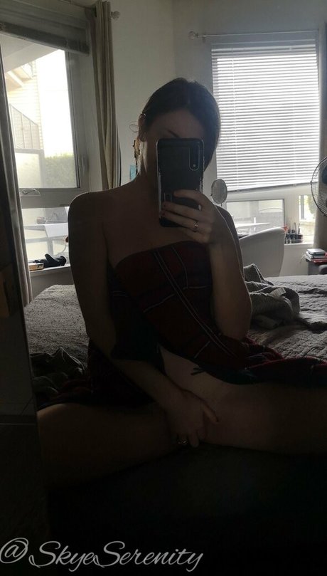 skyeserenity nackt kunst bild