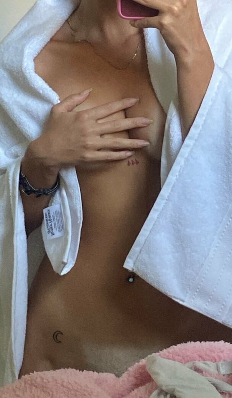 Rebeka Catalina pornostar erwachsene bild