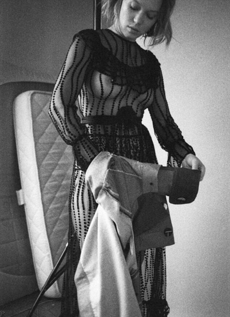 blonde asiatische onlyfans schöne exklusive fotos