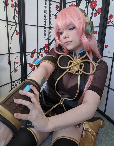 Dera Megurine hübsche erotische galerie