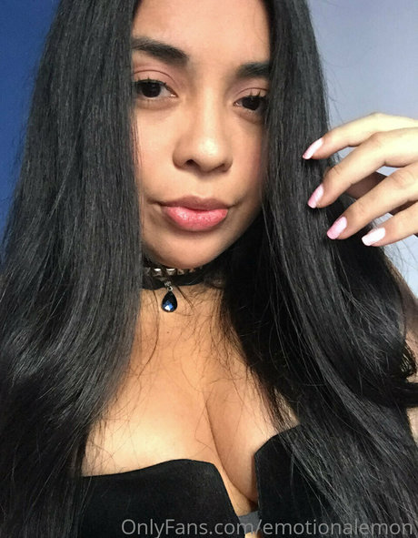emotionalemon heiße nackt fotos