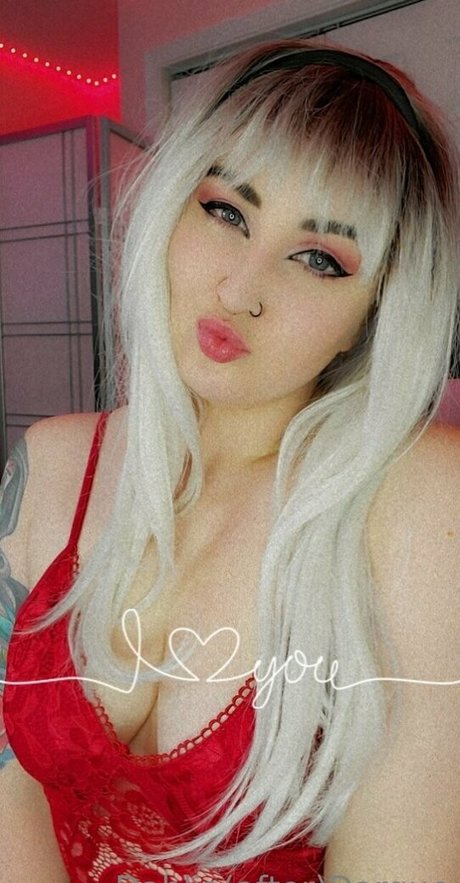 darquedahlia model nacktheit galerien