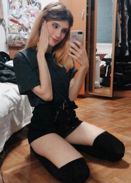 Danna Alquati perfekte akt galerien