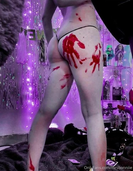 Mrs Bonniie sexy beste galerie