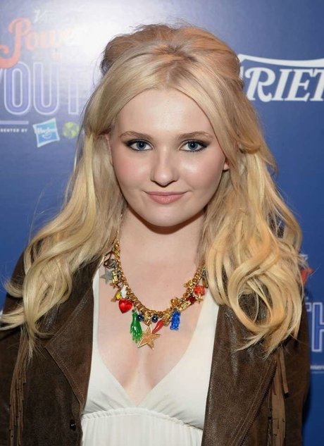 Abigail Breslin top erwachsene bilder