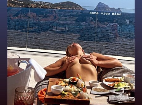 Becky Hill akt pornostar galerie