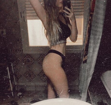 Meru exklusive heiße fotos