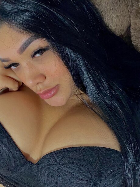 Valentina Reyes schöne erotische bild