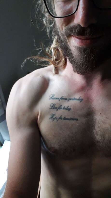 Ganja Yogi schöne nackt foto