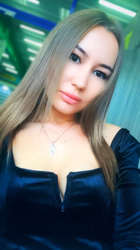 _KokeTka_ model schöne bild